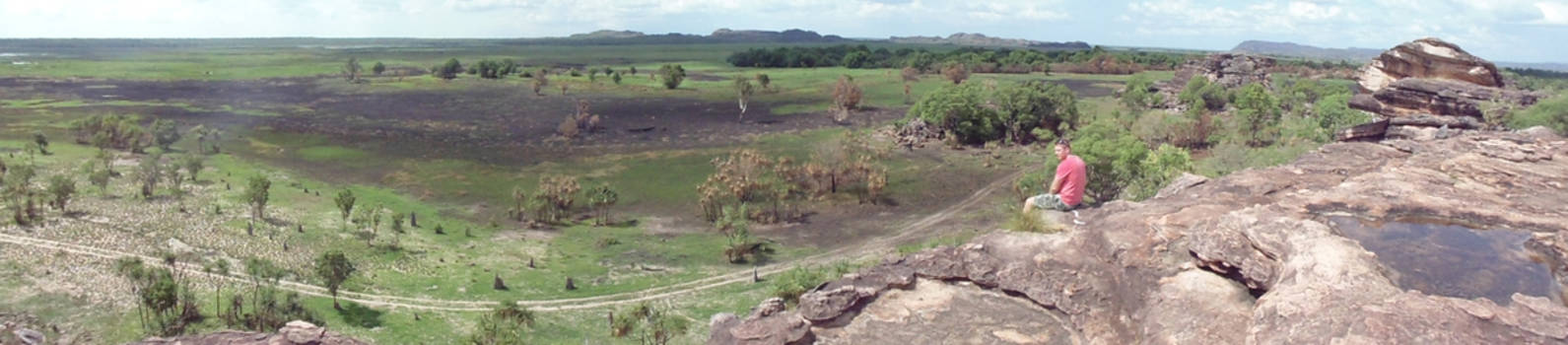 Kakadu National Park - Uitzicht bij aboriginal rotstekeningen november 2015